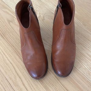 Frye Nora Bootie, Size 8